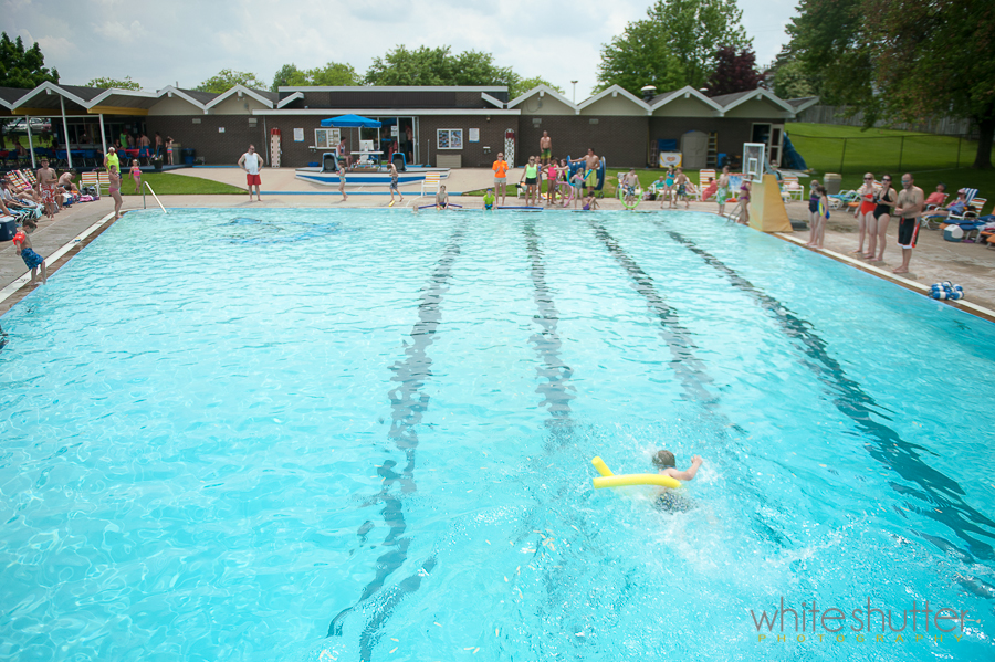 white shutter photography